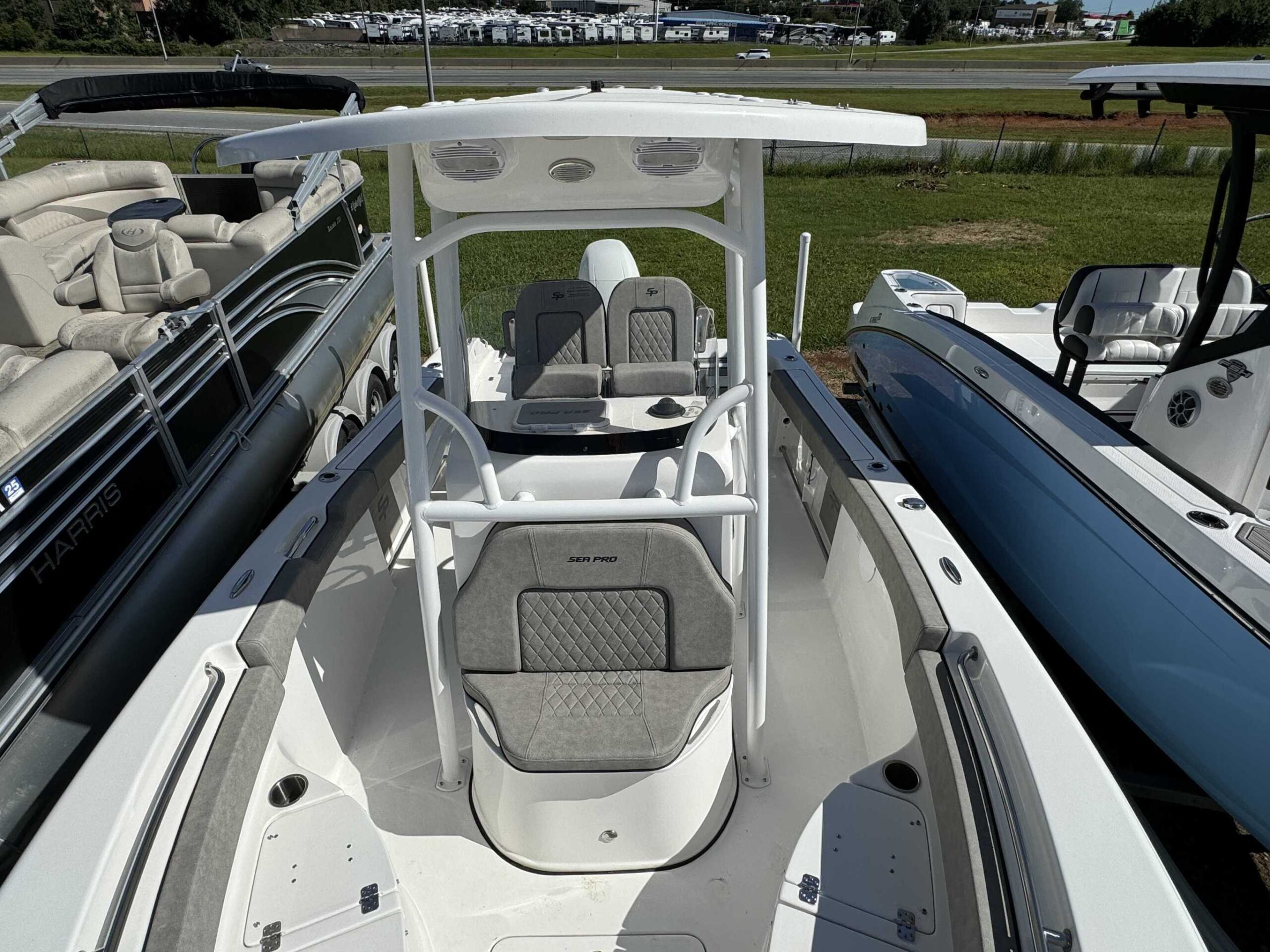 2023-Sea-Pro-219-Center-Console-ID00135391_13.jpg - m0ps0mie